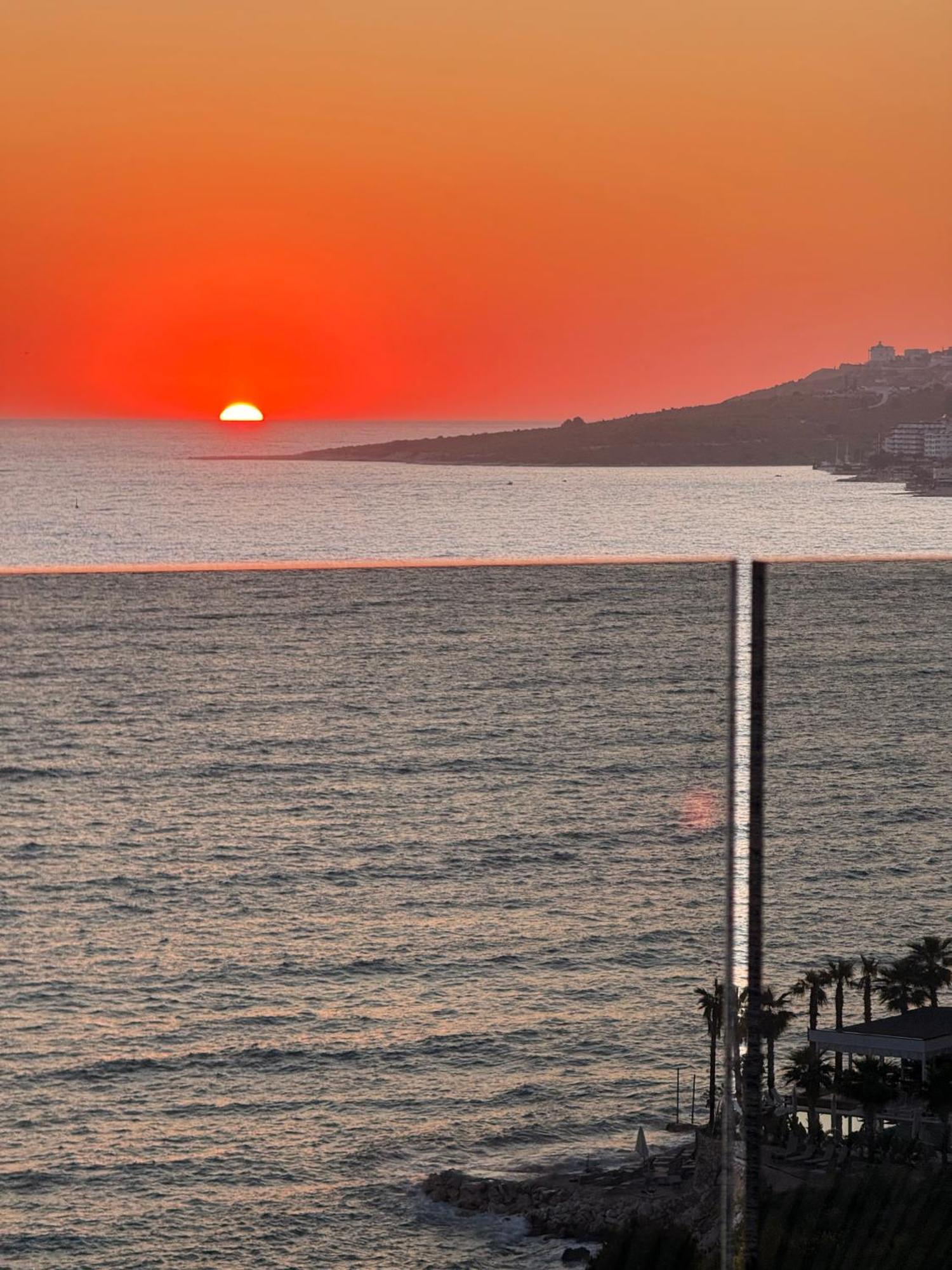 Helia Seaside Hotel Saranda Extérieur photo